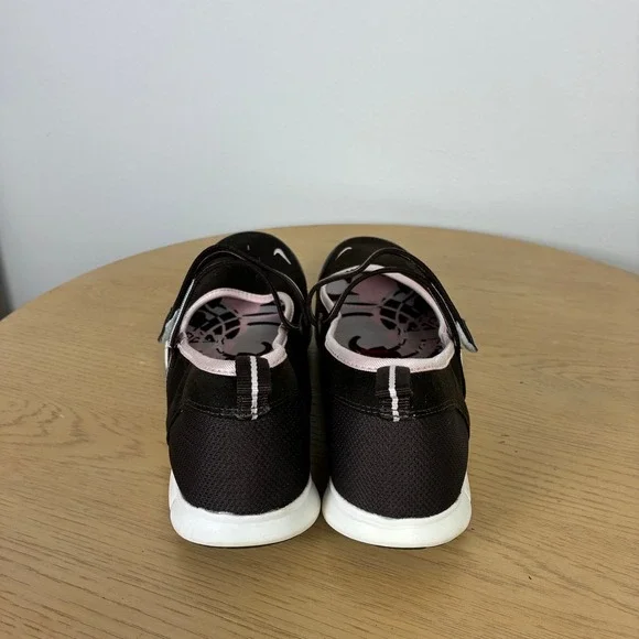 Nike Mary Jane Flat Sneaker Women's 10 Comfort Walking Y2K Sporty Athleisure - Picture 5 of 7